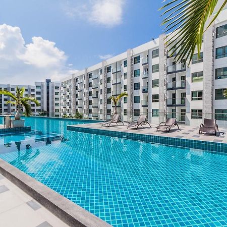 Arcadia Beach Resort By Psr Pattaya Bagian luar foto