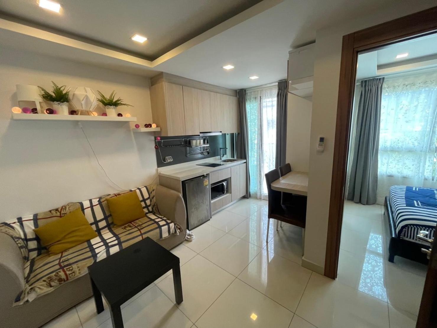Arcadia Beach Resort By Psr Pattaya Bagian luar foto